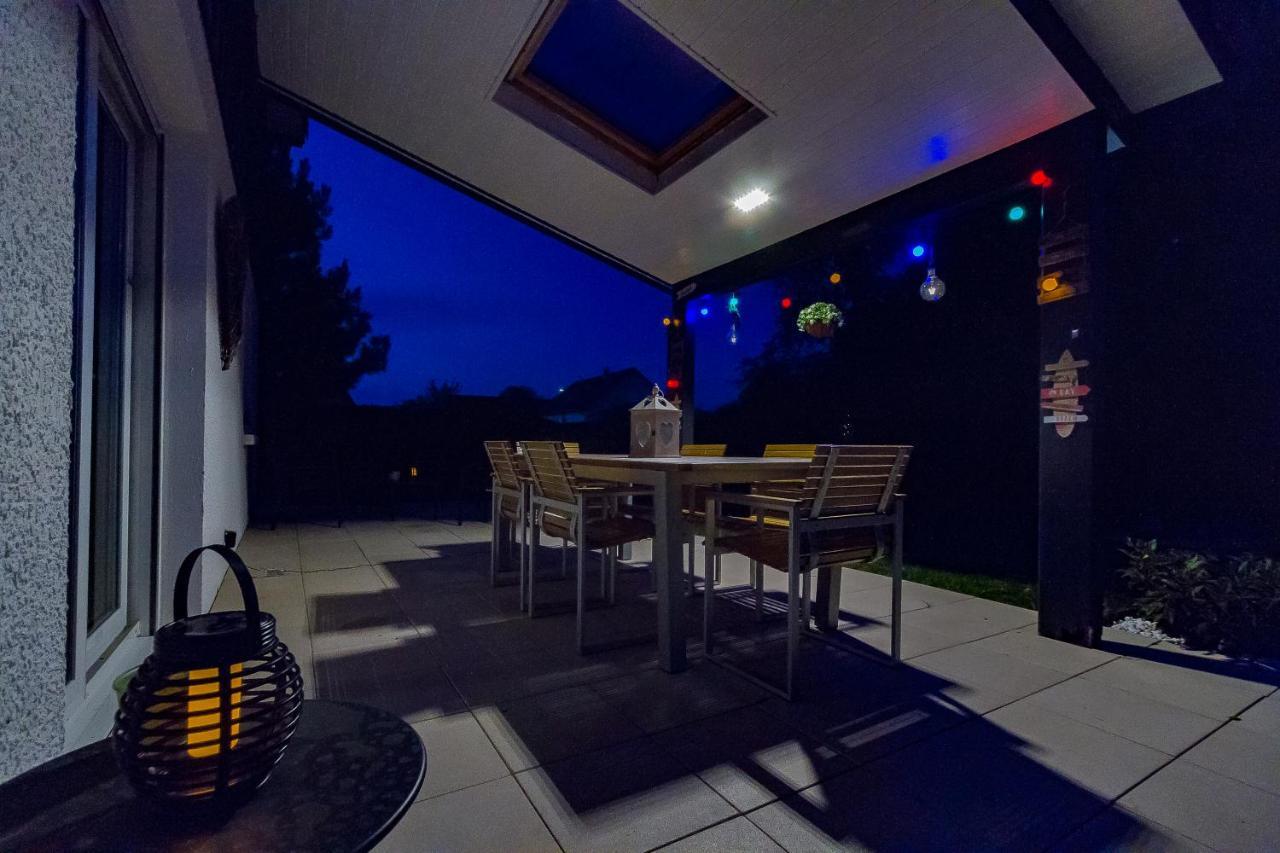 Maison Moderne A La Campagne Le Valdahon Exteriör bild